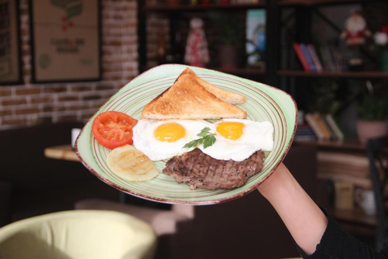 Madanur Hotel คาราโคล ภายนอก รูปภาพ