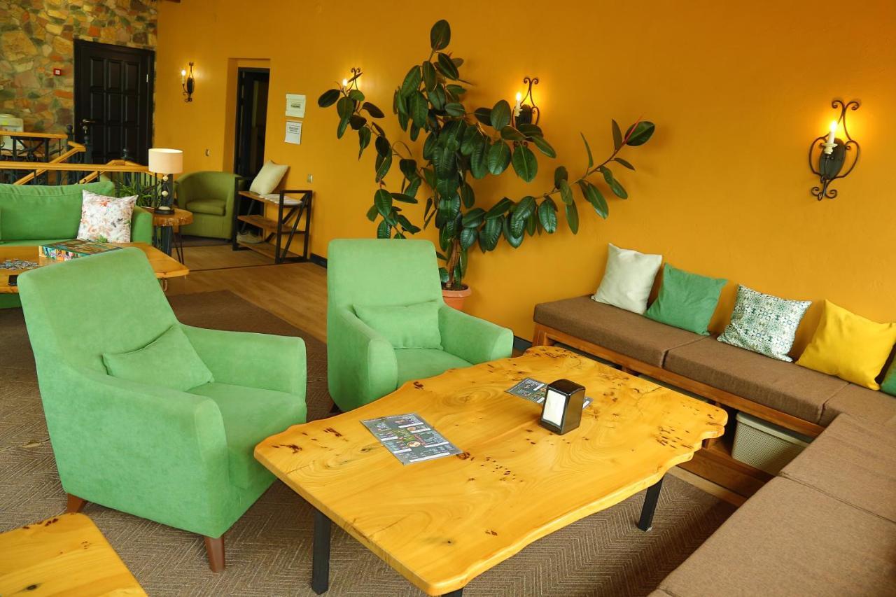 Madanur Hotel คาราโคล ภายนอก รูปภาพ